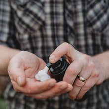 Load image into Gallery viewer, Historic &amp; Oak | Foaming Beard Wash | Embargo Blend